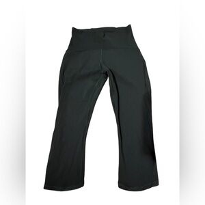 Lululemon women’s forest green size 4